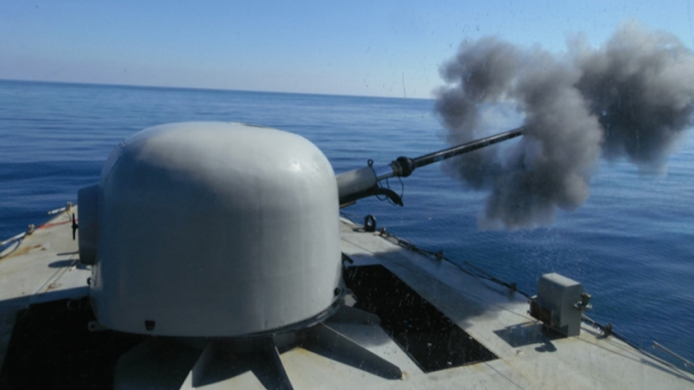 Εντυπωσιακές εικόνες: Η άσκηση «Λόγχη» με πυρά, φρεγάτες και υποβρύχια