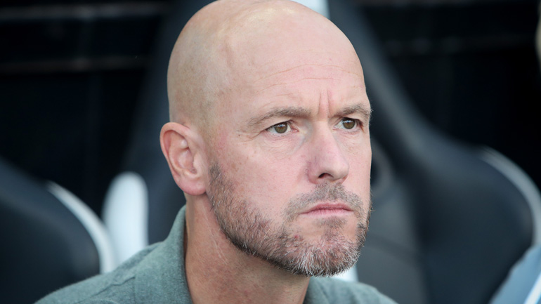 Τεν Χάαγκ: «Θα μείνει ο Φαν Ντε Μπεκ»