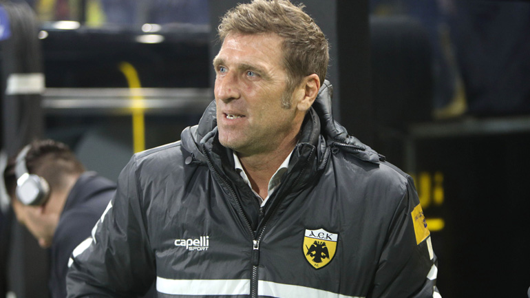 Καρέρα: «Ο καθένας κάνει στο γήπεδο ό,τι θέλει»