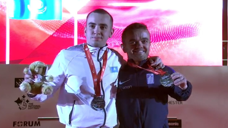 Άρση βαρών σε πάγκο: Χρυσό μετάλλιο για τον Μπακοχρήστο στο Λονδίνο, «ασημένιος» ο Κουλούμογλου