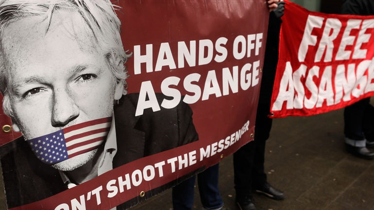 Ενάντια στην έκδοση του Τζούλιαν Ασάνζ στις ΗΠΑ τάσσεται το Συμβούλιο της Ευρώπης