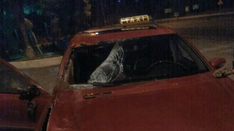 Ταξί συγκρούστηκε με άλογο στην περιφερειακή Ισθμού-Επιδαύρου