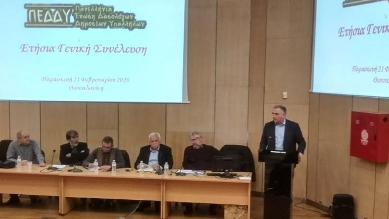 Kαλαφάτης: Η κυβέρνηση παίρνει στα χέρια της την υπόθεση της προστασίας του περιβάλλοντος