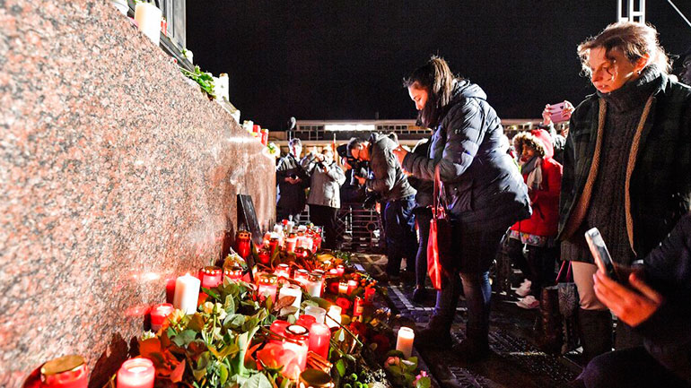 Γερμανία: Συγκεντρώσεις και ολονυκτίες σε 50 πόλεις για τα θύματα της δολοφονικής επίθεσης