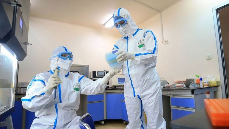 Στους 34 οι Ιταλοί που είναι θετικοί στον κορωνοϊό