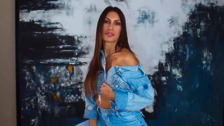 Μαρία Κορέλλι: Κυκλοφόρησε το νέο της τραγούδι με τίτλο «Δύσκολο Αντίο»