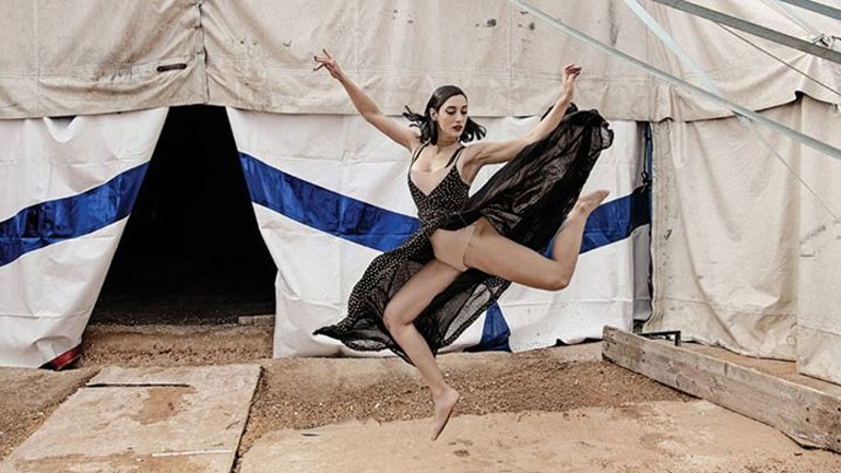 Η Ευγενία Σαμαρά μιλάει για τον εθισμό της στα social media