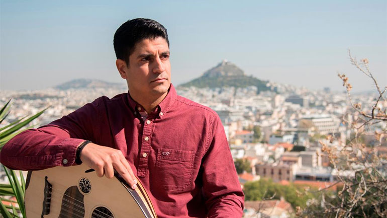 Ο Σταύρος Χαλιαμπάλιας στο «Μπαράκι της Διδότου»