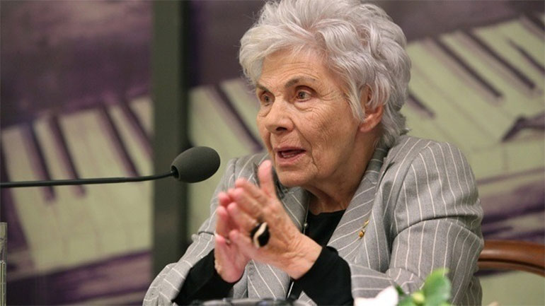 Την Τρίτη το τελευταίο αντίο στην Κική Δημουλά