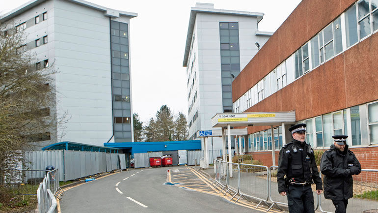 Τέσσερα νέα κρούσματα κορωνοϊού στη Βρετανία