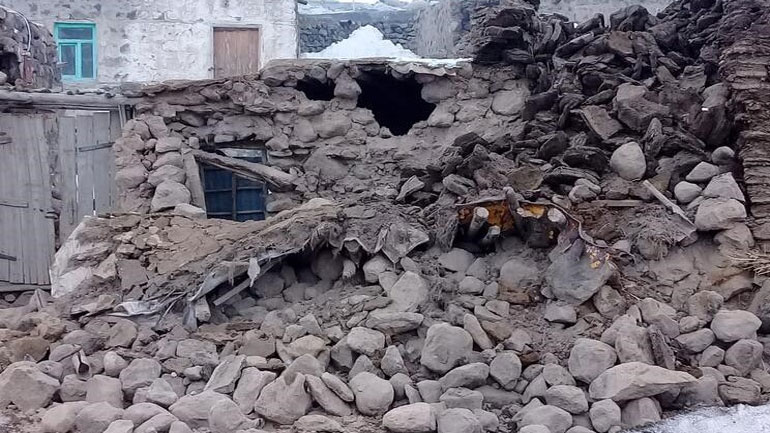 Στους 9 οι νεκροί από τον σεισμό που έγινε στα σύνορα Tουρκίας- Ιράν