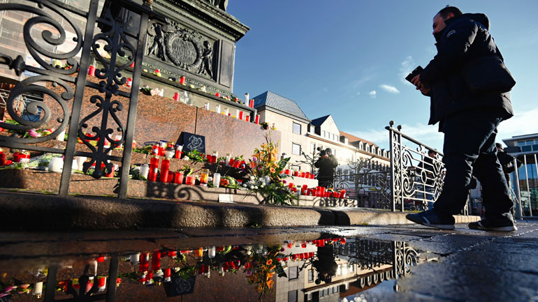 Αυστριακός ερευνητής: Χωρίς το διαδίκτυο δεν θα ήταν δυνατές επιθέσεις όπως αυτή στο Χανάου