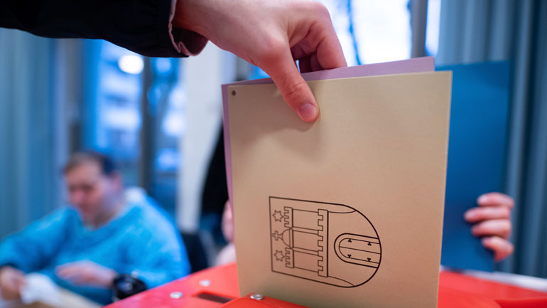 Εκλογές στο Αμβούργο: Νίκη του SPD και ιστορικό χαμηλό για το CDU δίνουν τα exit polls