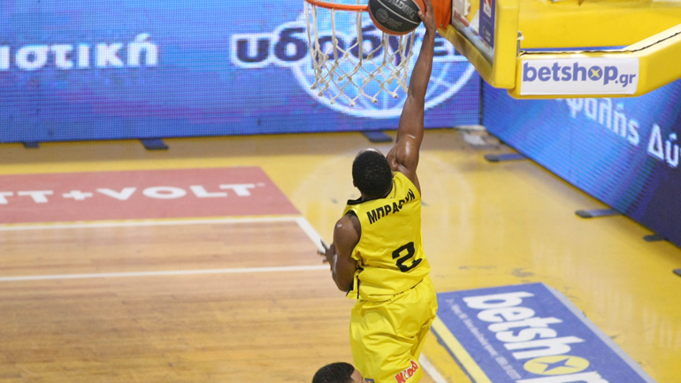 Άρης: Χρηματικό πρόστιμο στον Μπράουν