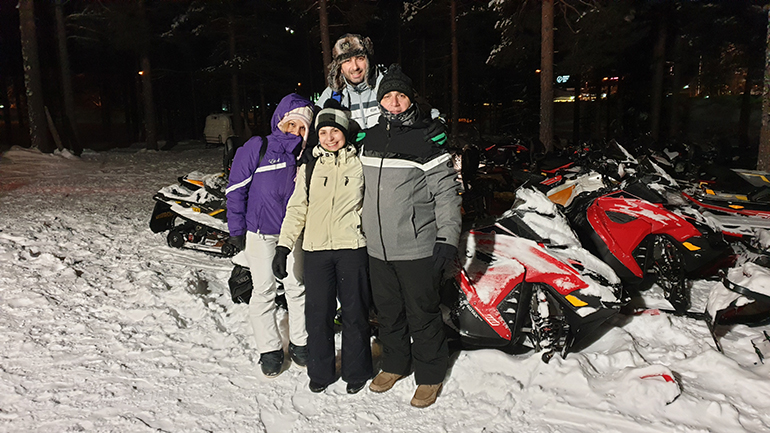 Από αριστερά: Αριάδνη Γερασιμίδου, Δήμητρα Πατηνιώτη, Βασίλης Σαρημπαλίδης και Γιάννης Καλογερόπουλος