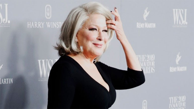 Η Μπέτι Μίντλερ απαντά στον Ντόναλντ Τραμπ για την ταινία «Παράσιτα»