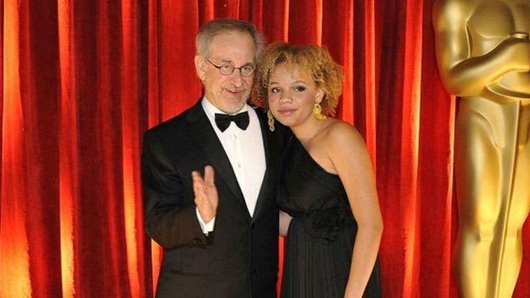 Steven Spielberg: Αισθάνεται ντροπιασμένος με την επιλογή της κόρης του να γίνει πορνοστάρ
