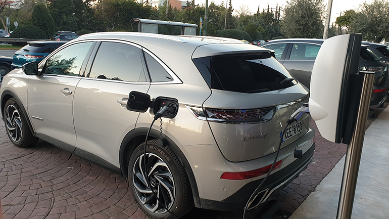 Ετοιμοπόλεμο...