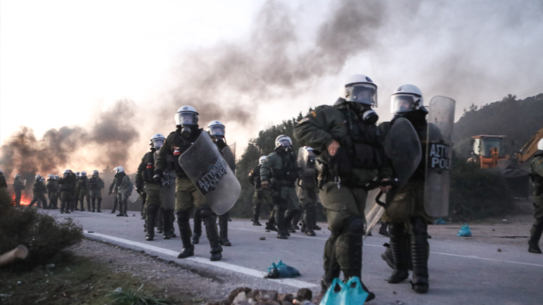 Γενική απεργία στα νησιά βορείου Αιγαίου για τα κλειστά κέντρα προσφύγων