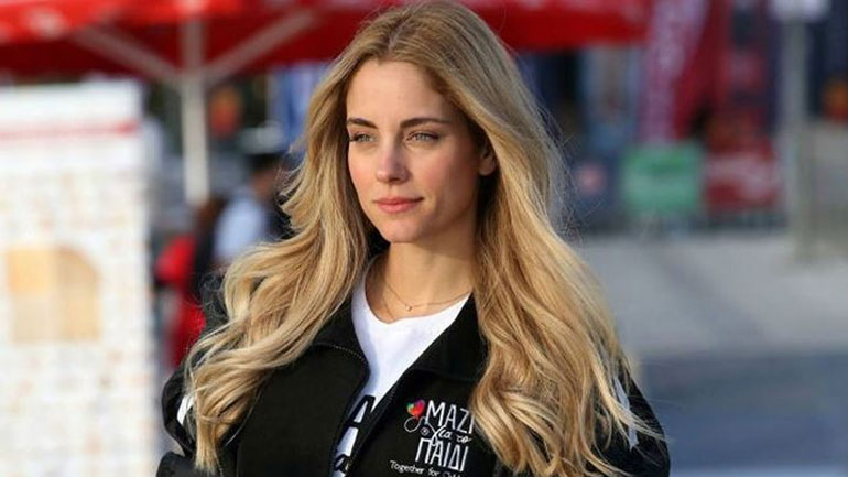 Δούκισσα Νομικού: Μας δείχνει τις αποκριάτικες στολές που έντυσε τα παιδιά της