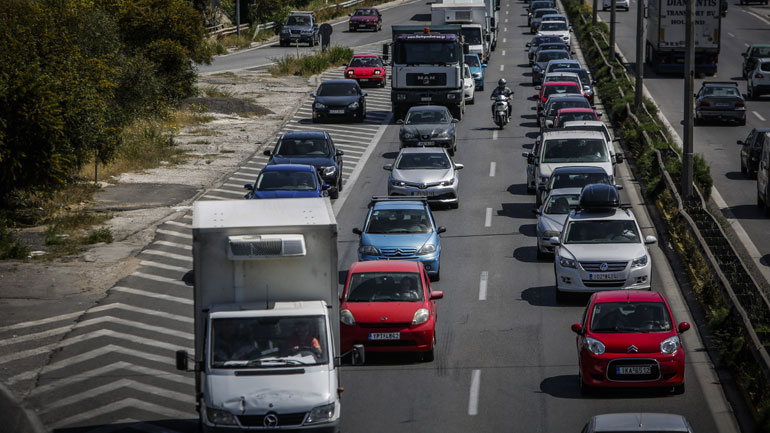 Απαγόρευση κυκλοφορίας φορτηγών άνω του 1,5 τόνου για το εορταστικό τριήμερο της Καθαράς Δευτέρας