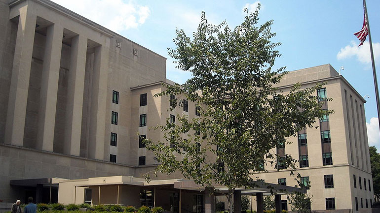 ΗΠΑ: Νέες κυρώσεις σε εταιρείες και πρόσωπα που στηρίζουν το πυραυλικό πρόγραμμα του Ιράν