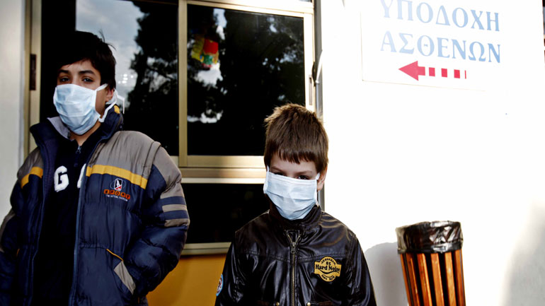 Άφαντες οι χειρουργικές μάσκες από την ελληνική αγορά