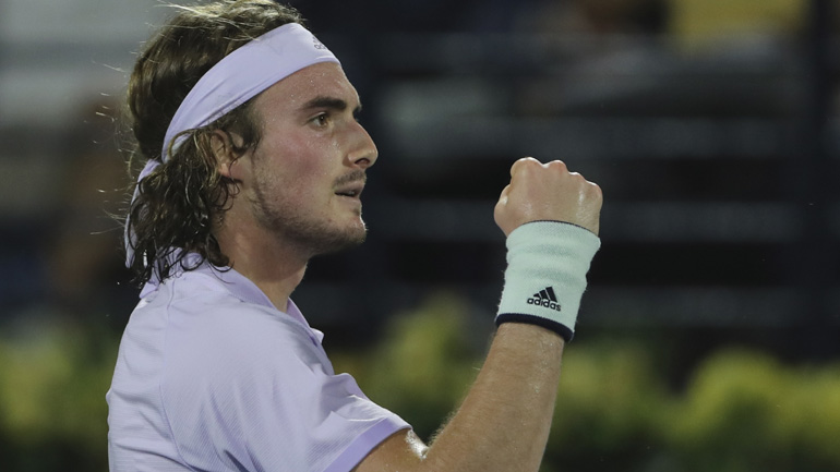 «Αέρας» στους «16» του Ντουμπάι ο Τσιτσιπάς