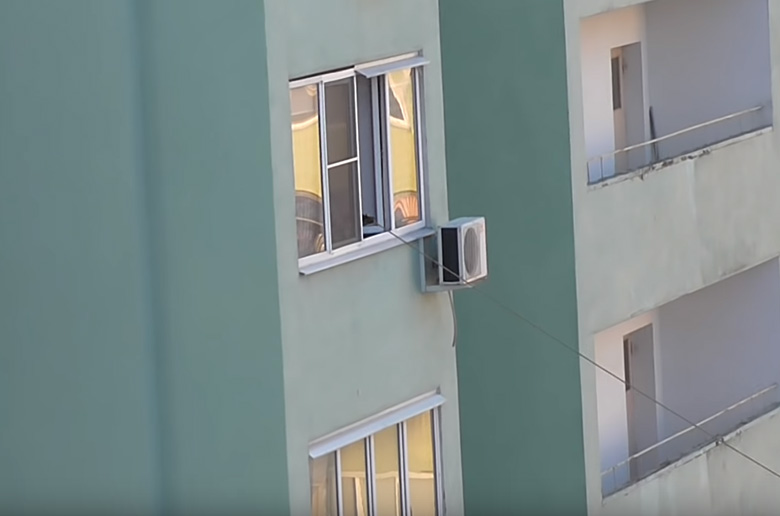 Όταν το παιδί θέλει να κάνει κούνια αλλά έχεις δουλειά