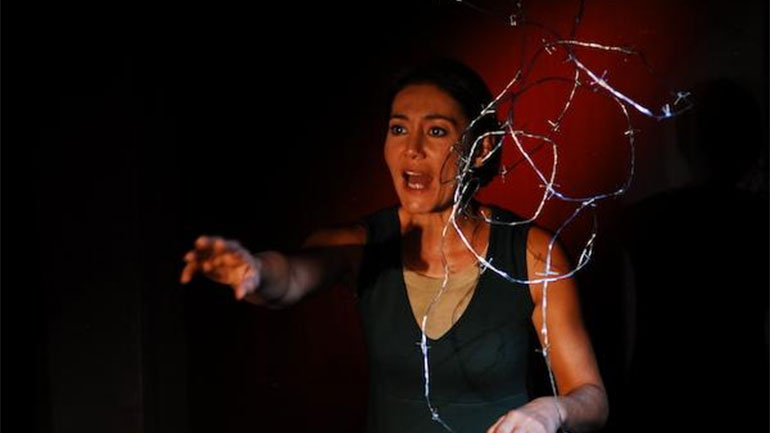 «Η φωνή της Λουντμίλα» με την Ηρώ Μουκίου στο θέατρο Αυλαία