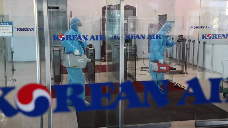 Κορωνοϊός: Η αεροσυνοδός της Korean Air που μολύνθηκε εργάστηκε στο δρομολόγιο Λος Άντζελες – Σεούλ