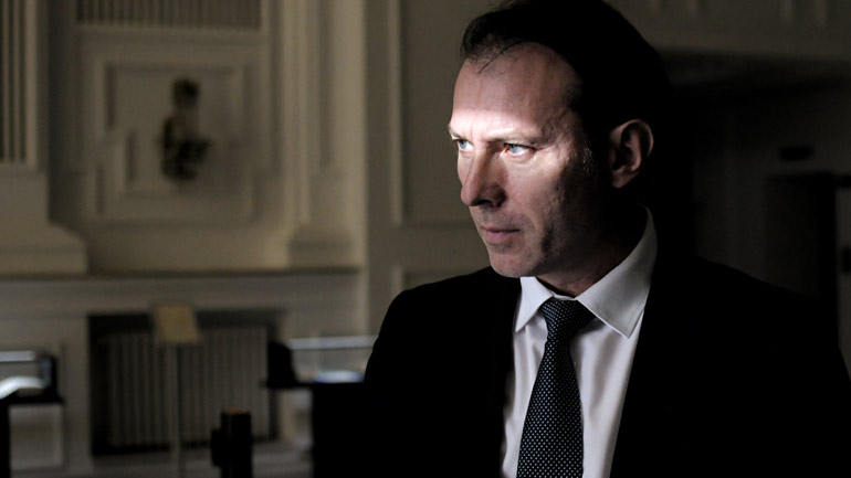 Ρουμανία: Ο πρόεδρος Γιοχάνις ανέθεσε στον Φλορίν Τσίτου τον σχηματισμό κυβέρνησης