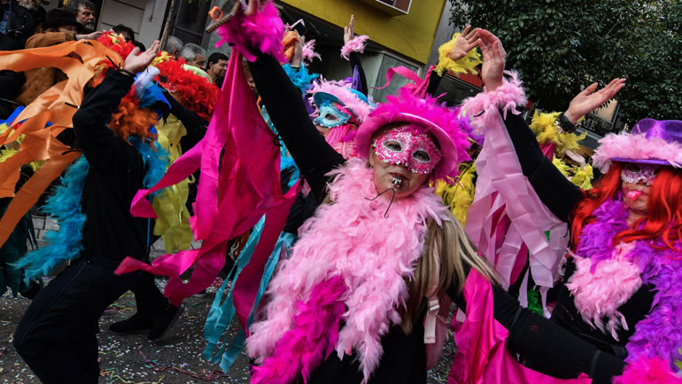 Ακυρώνονται πανελλαδικά οι αποκριάτικες εκδηλώσεις Ακυρώνονται πανελλαδικά οι αποκριάτικες εκδηλώσεις