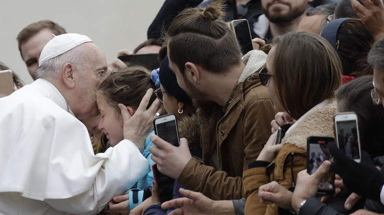 «Ελαφρά ασθενής» ο Πάπας -Ανησυχία για την υγεία του λόγω κορωνοϊού