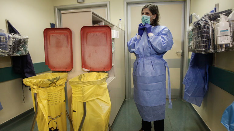 Ενημερωτική καμπάνια και αφίσες στη Θεσσαλονίκη για την αντιμετώπιση του κορωνοϊού