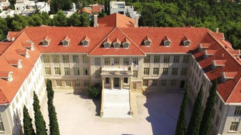 Επιστρέφουν με πτήση τσάρτερ οι μαθητές του Κολλεγίου Αθηνών από το Λονδίνο