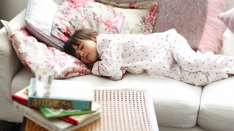 Τα παιδιά που κοιμούνται νωρίς έχουν λιγότερες πιθανότητες παχυσαρκίας στην εφηβεία