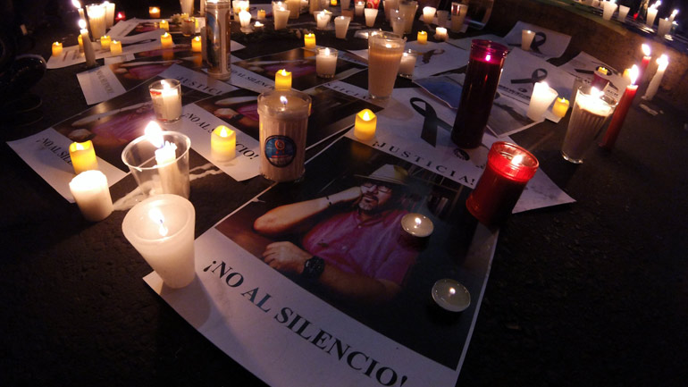 Μεξικό: Ξέσπασε η χήρα του δολοφονηθέντος δημοσιογράφου Χαβιέρ Βαλδές
