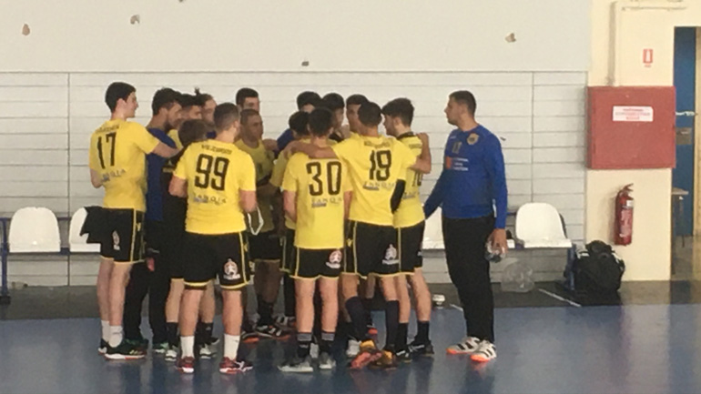 Χάντμπολ: Καταιγιστικοί οι Έφηβοι της ΑΕΚ νίκησαν τον Ολυμπιακό με 34-18!