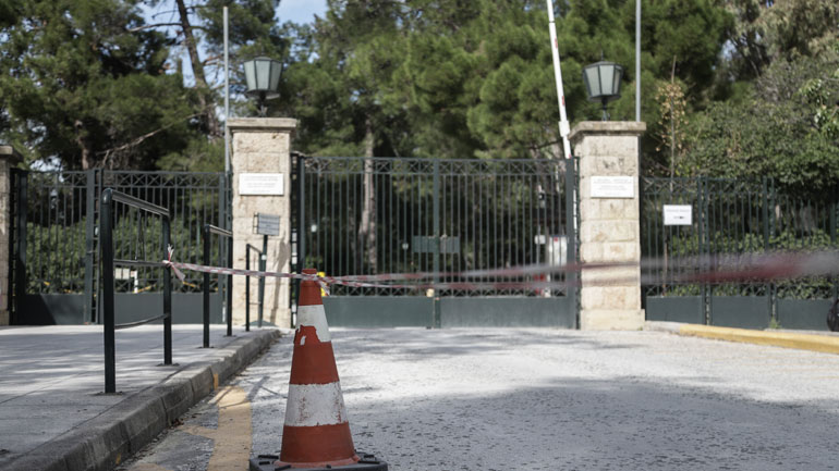 Σε τεστ για τον κορωνοϊό θα υποβληθούν πέντε από τους μαθητές που επέστρεψαν από το Λονδίνο