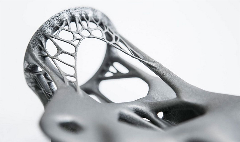 Η πλέξη των υλικών γίνεται με τέτοιο τρόπο έτσι ώστε να επιτυγχάνεται μέγιστη αντοχή και χαμηλό βάρος