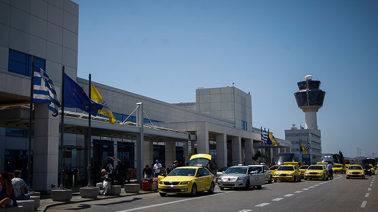 Επέστρεψαν οι μαθητές του Κολλεγίου Ψυχικού- Θα παραμείνουν σε καραντίνα 14 ημερών