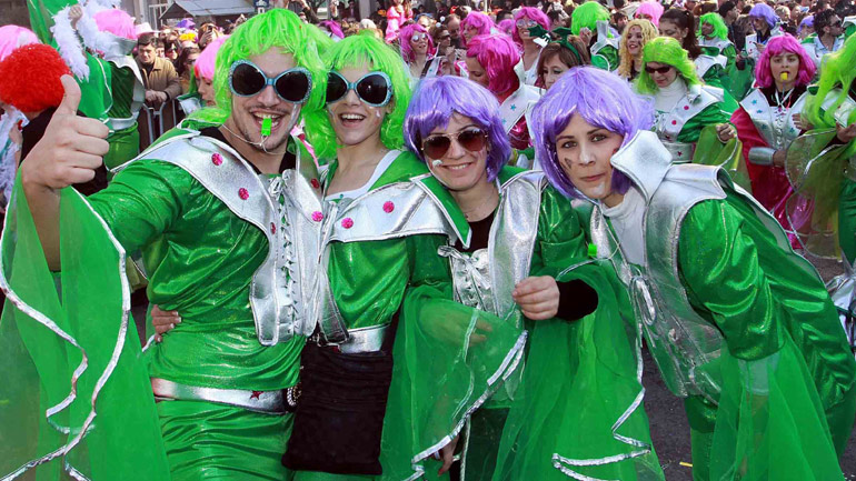 Χιλιάδες καρναβαλιστές ξεσήκωσαν την Ξάνθη