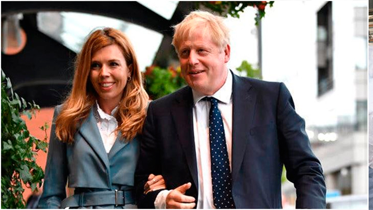 O Boris Johnson και η Carrie Symonds περιμένουν το πρώτο τους παιδί