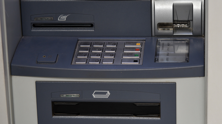 Καταδίωξη τα ξημερώματα στη Θεσσαλονίκη: Συνελήφθησαν δύο άτομα για απόπειρα ληστείας ΑΤΜ