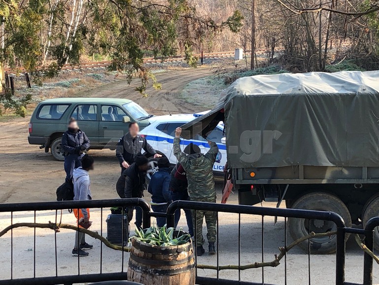Συλλήψεις μεταναστών στα σύνορα του Έβρου