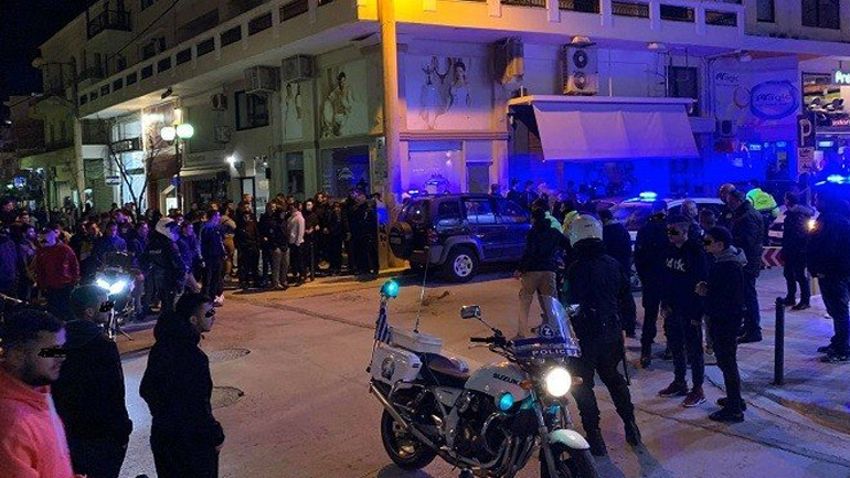 Ένταση και επεισόδια στο κέντρο των Χανίων – Τρεις προσαγωγές