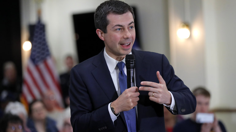 ΗΠΑ-Δημοκρατικοί: Ο Πιτ Μπούτιτζετζ επιβεβαίωσε πως αποσύρεται από την κούρσα για το χρίσμα