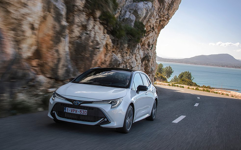 Η Toyota βρέθηκε στην πρώτη θέση των πωλήσεων. (στη φωτό το Corolla hatchback)