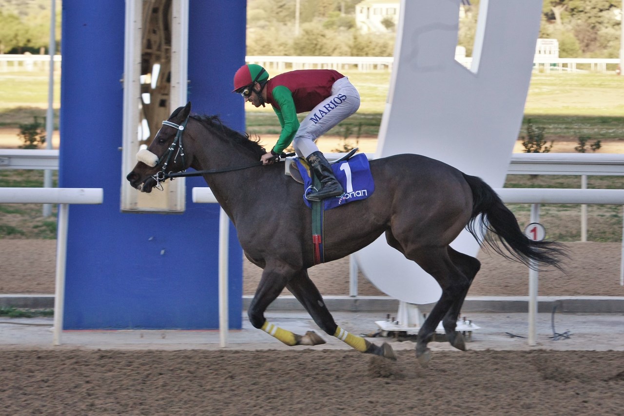 Ο ΡΕΒΑΜΠ κατακτά το Τρόπαιο Μαρτίου